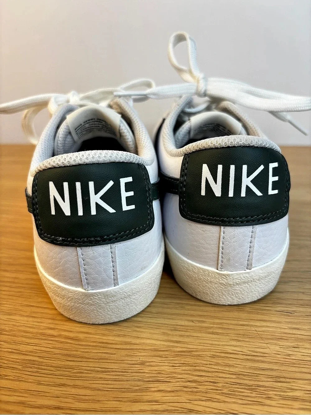 Nike Blazer Low '77 Vintage Big Kids' Sneakers White & Dark Green US 6.5Y